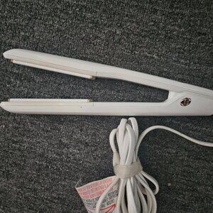 T3 Single Pass 1" Flat Iron Straightener